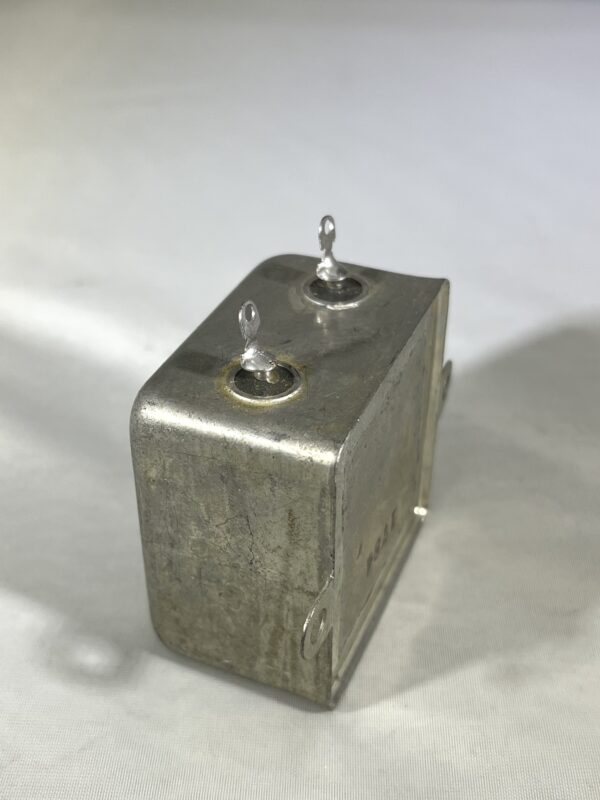 High Voltage Capacitor 5.5 MFD 230 VAC P/N 3896 Chicago Condenser Corp - Image 2