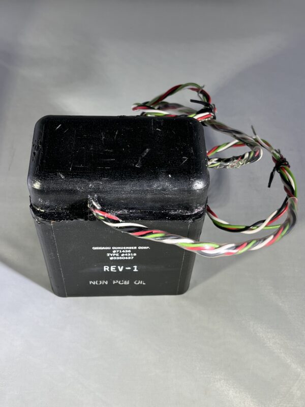 Chicago Condenser Corp 3 x 4.0 uF 600 VDC 3350437 P/N 4318 Wire Leads - Image 2