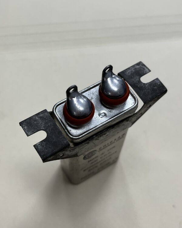 CP65B1FE105K1 High Voltage Capacitor 1 MFD 400 VDC P/N 4518 Chicago Condenser Corp - Image 2