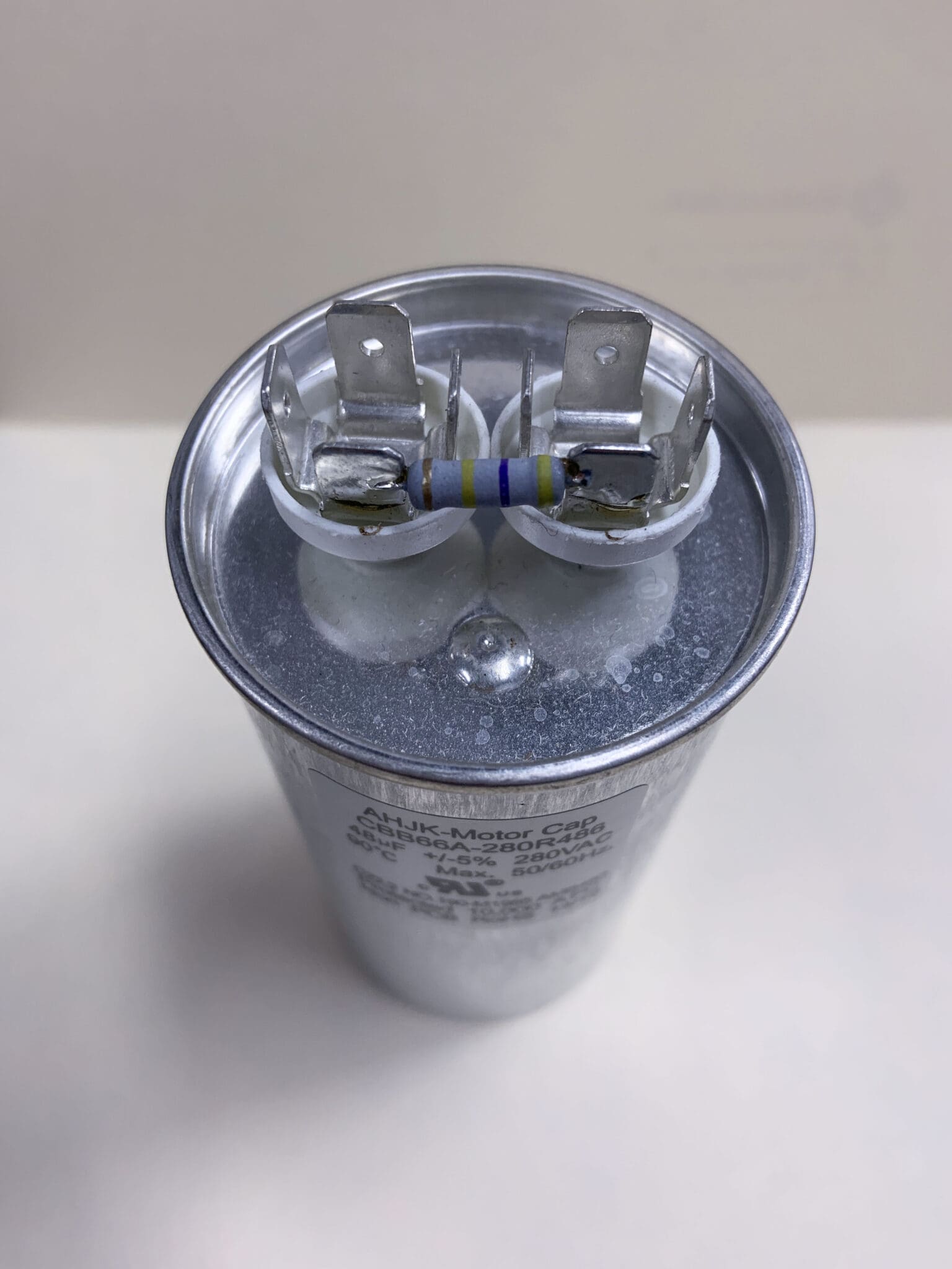 CBB66A280R486 48 uF 280 VAC Capacitor Lighting Capacitor Industries