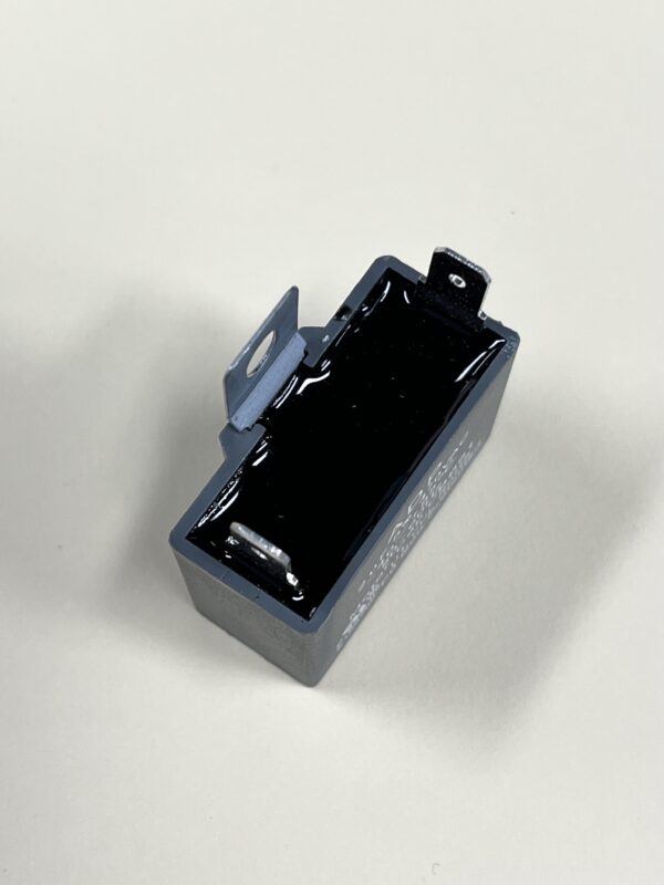 ADP470E205JL 2.0 uF 470 VAC Capacitor - Image 2
