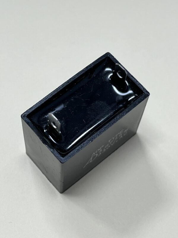 ADP330A405J 4 uF 330 VAC Capacitor 6100-9139 - Image 3