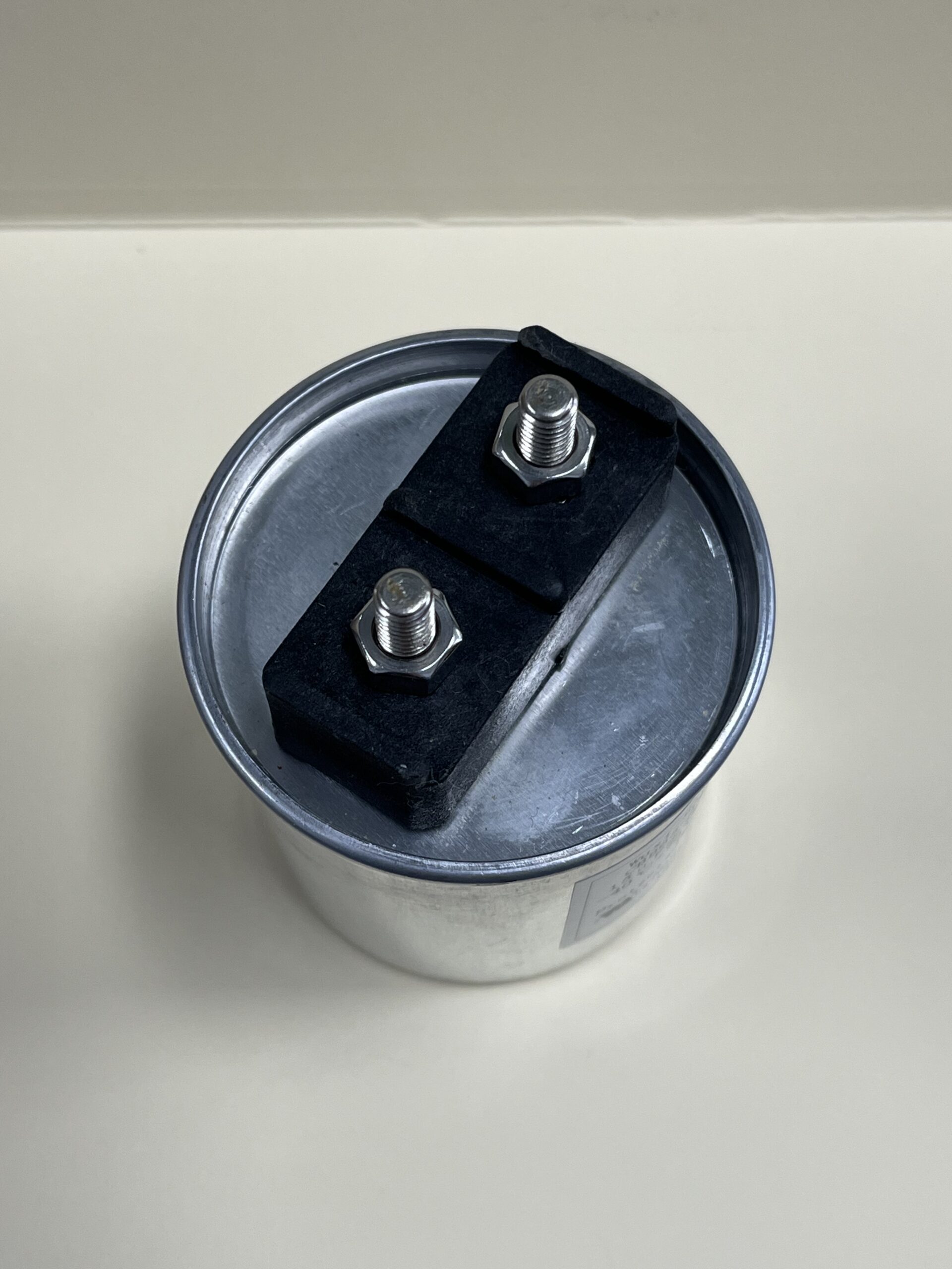 CBB65-370RS156 15 uF 370 VAC Capacitor w/ Screw Terminals - Image 2