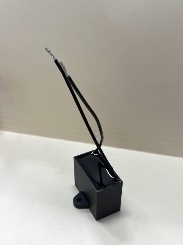 Ayr King B117CAP10 Capacitor 10 uF 370 VAC 50/60HZ SHIPS TODAY! - Image 2